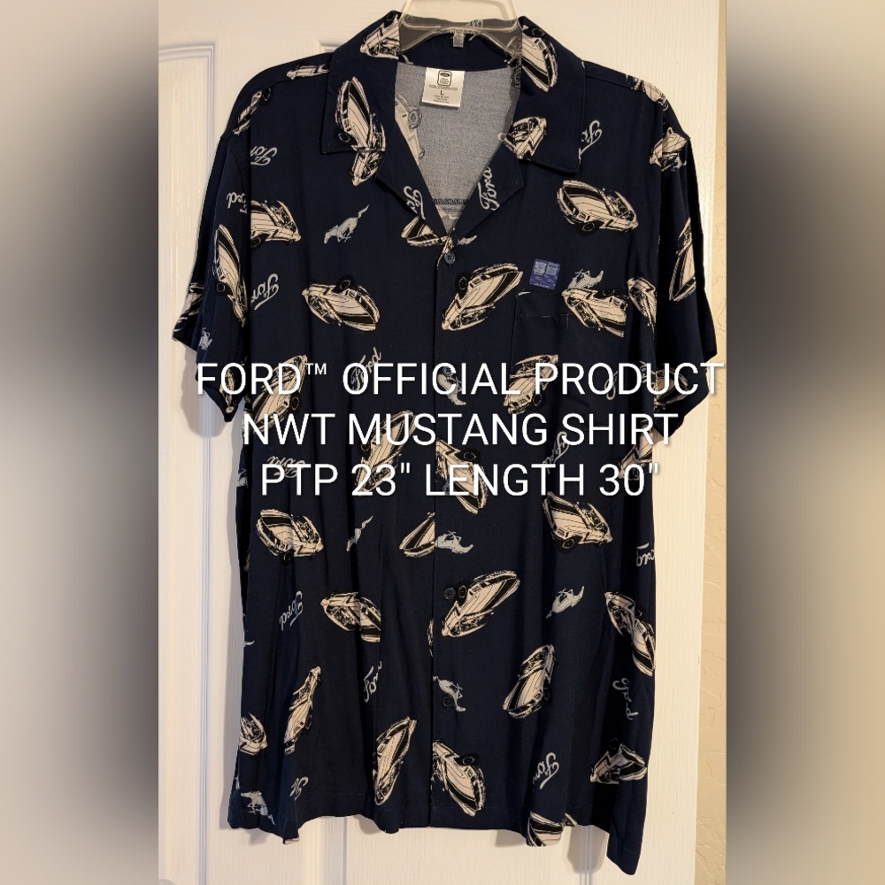 Ford™ Official Product Men's Black & Cream Mustang Button Down Shirt